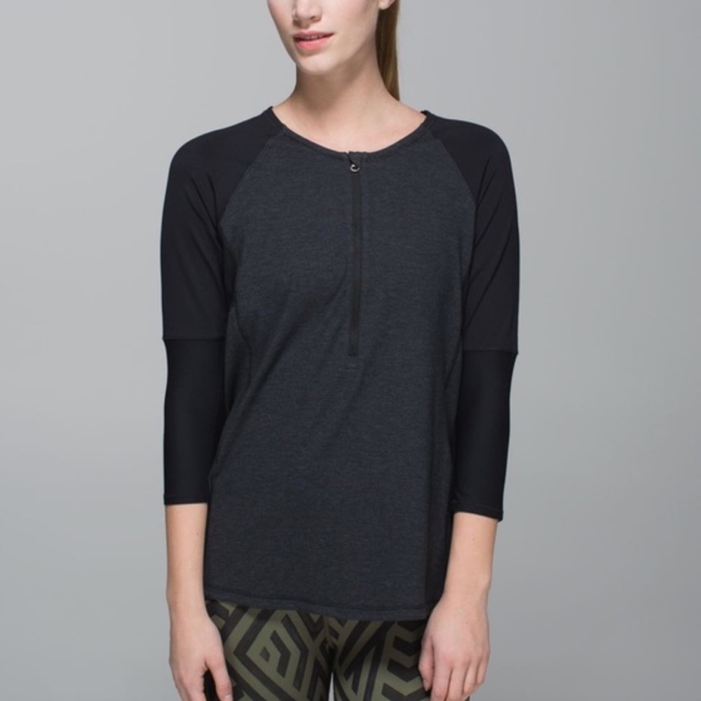 ! Lululemon Clip-In Long Sleeve Grey & Black Size 10